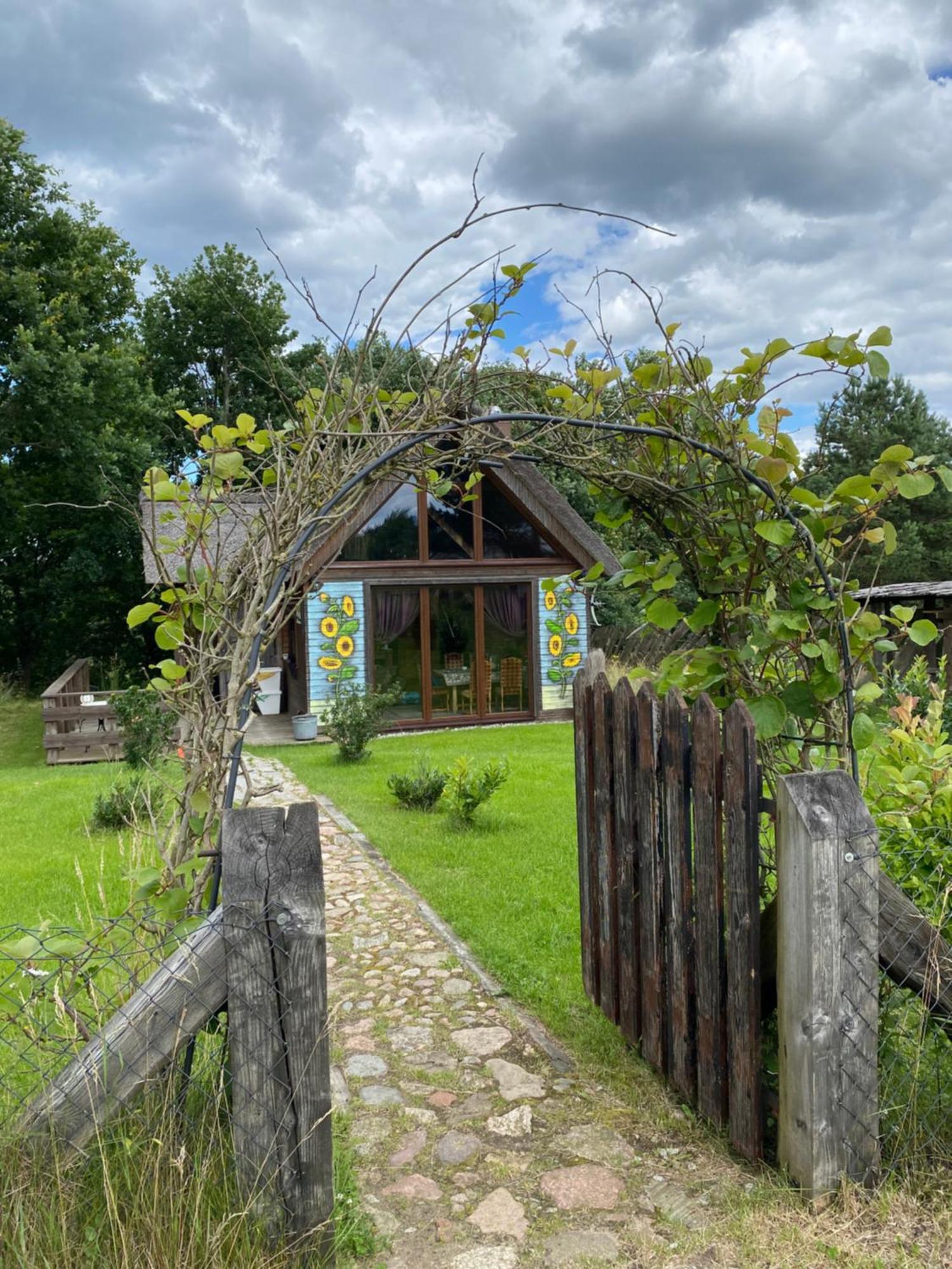 Ptasia Osada Gardna Wielka Exterior photo